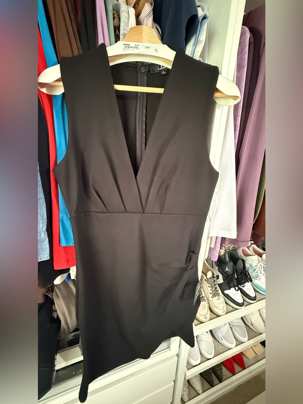 Lulu's Black V-Neck Sleeveless Mini Dress